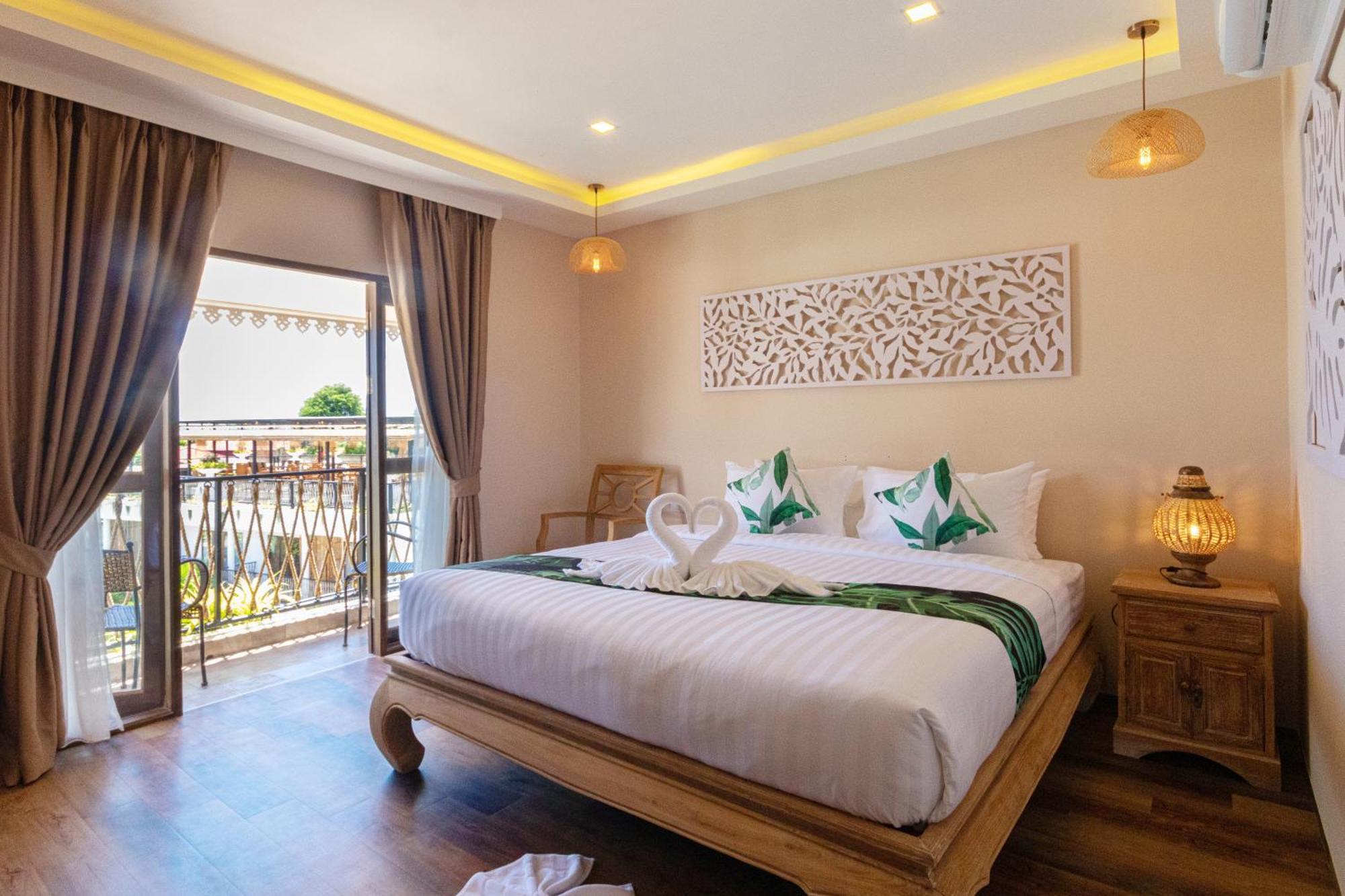 Vannee Golden Sands Beachfront Resort Хаад Рин Экстерьер фото