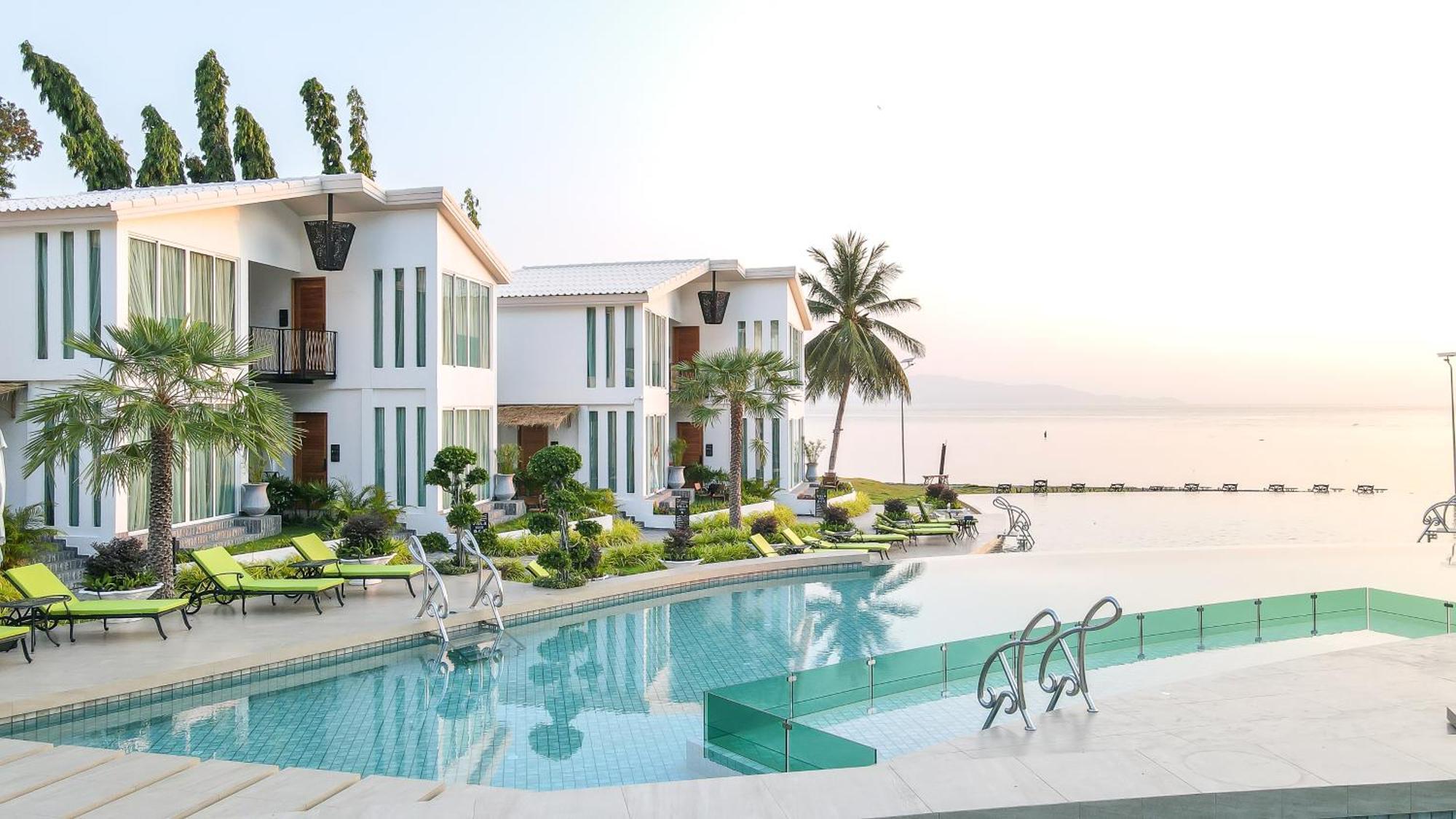 Vannee Golden Sands Beachfront Resort Хаад Рин Экстерьер фото