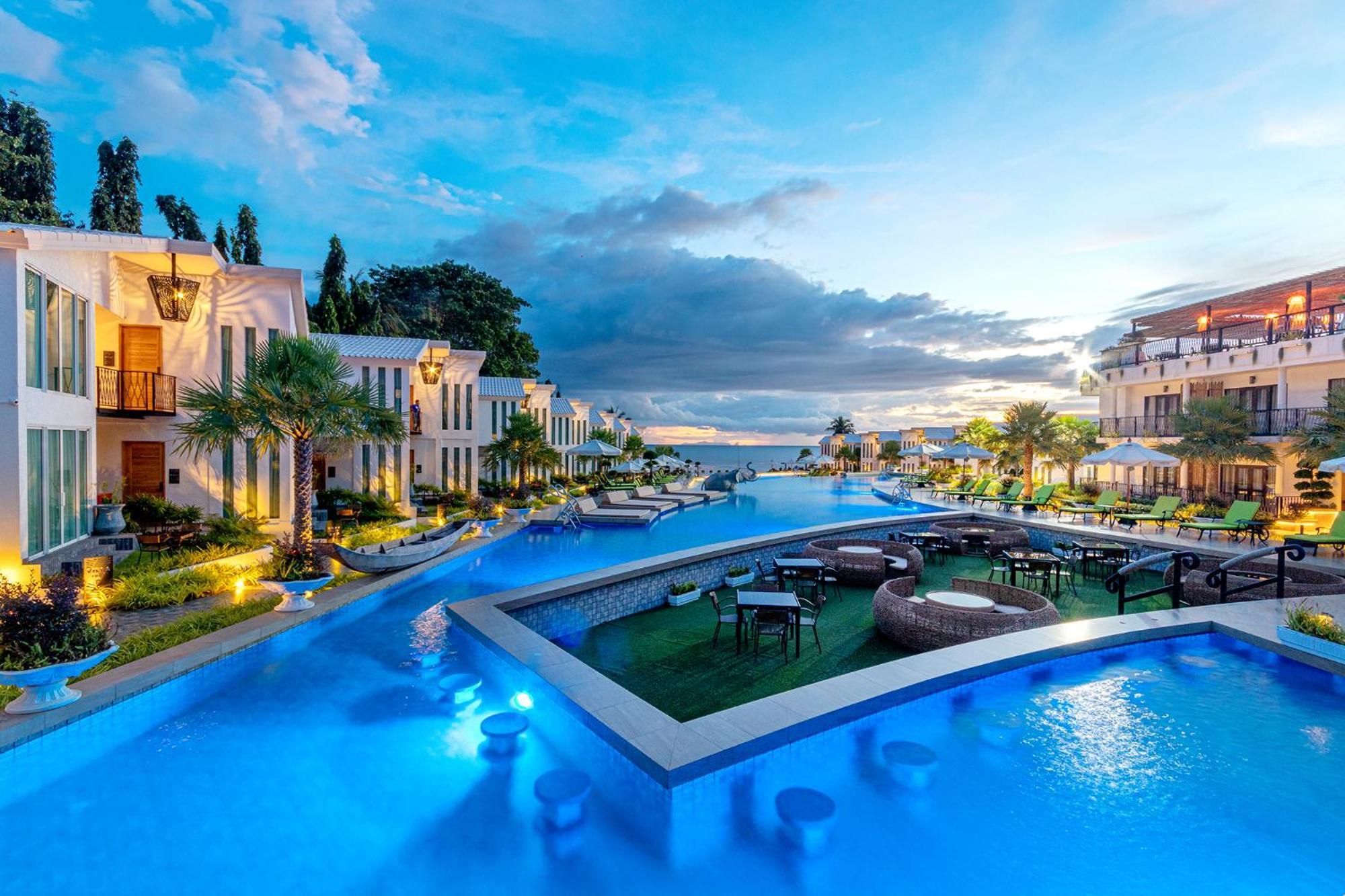 Vannee Golden Sands Beachfront Resort Хаад Рин Экстерьер фото