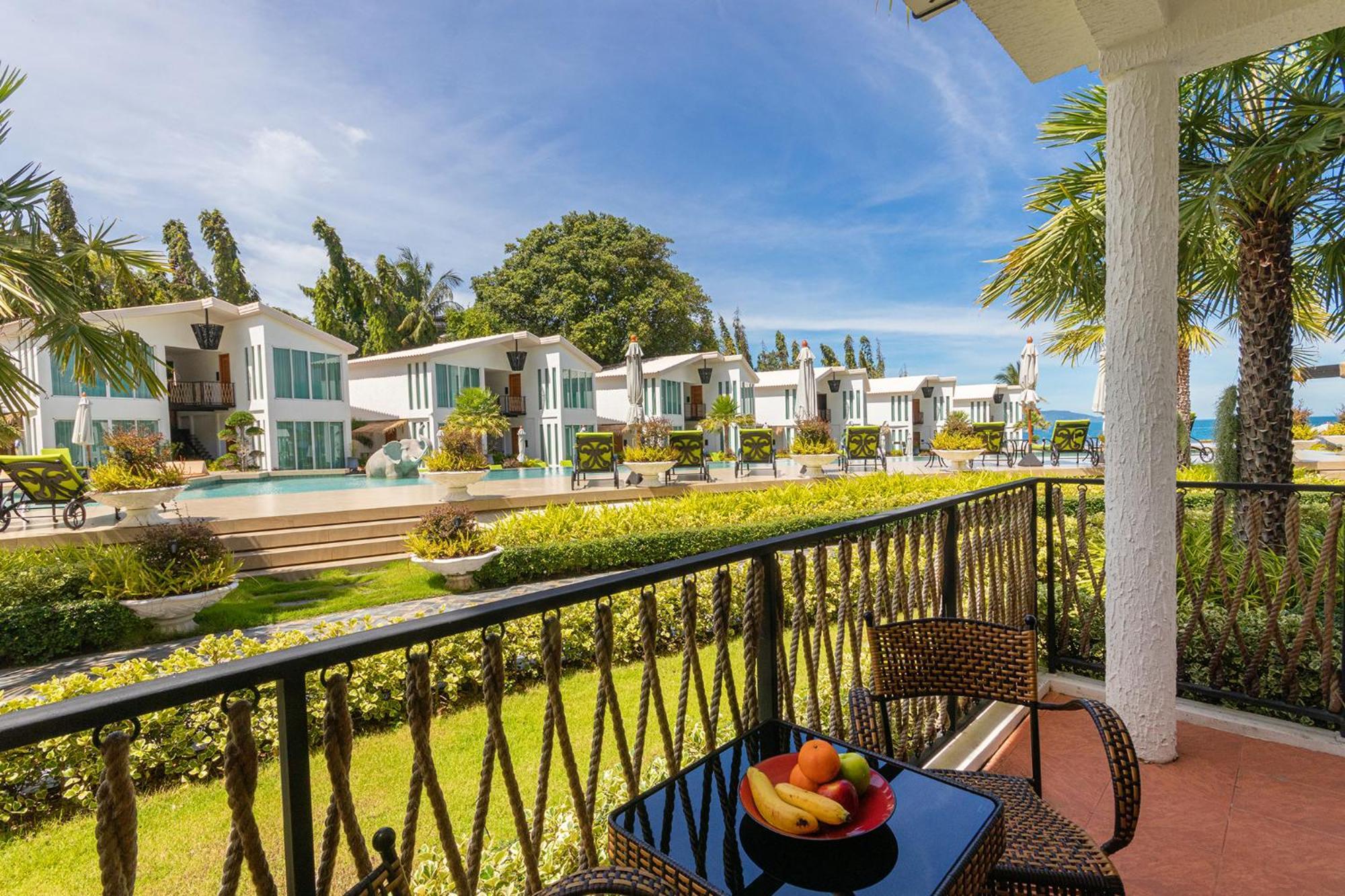 Vannee Golden Sands Beachfront Resort Хаад Рин Экстерьер фото